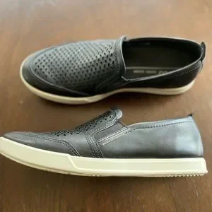 Ecco | Shoes | Ecco Black Leather Collin 2 Perforated Slipon  display picture 3